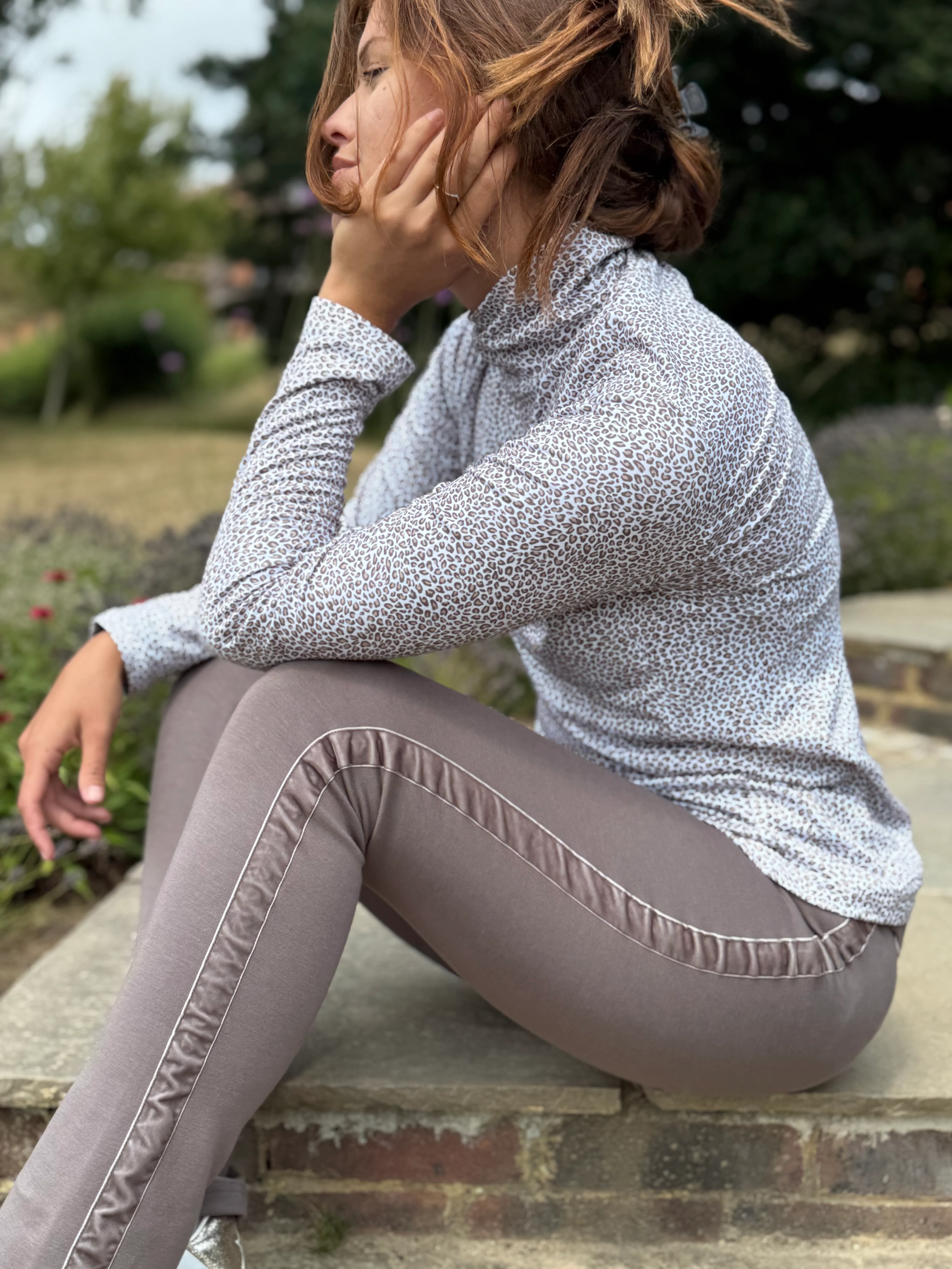 Amber Thermal Fleece Trouser Walnut Whip - Image 5